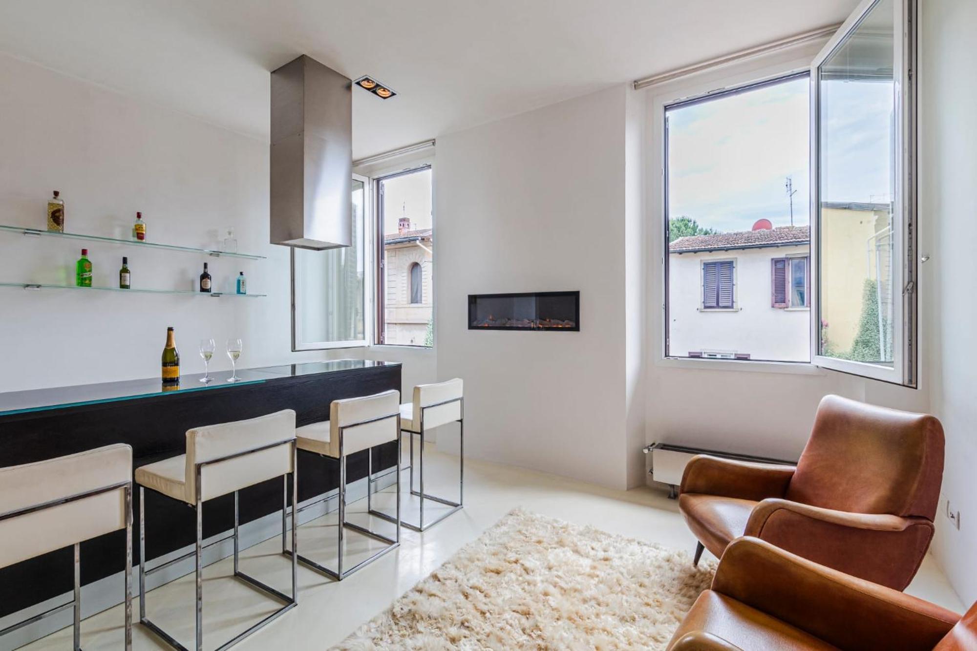 Aura Luxury Property